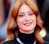 As joias de pantera usadas por Marina Ruy Barbosa ganharam protagonismo na produção. O conjunto, com bracelete e colar em ouro branco e diamantes, reforçou a proposta luxuosa escolhida pela atriz para o tapete vermelho
