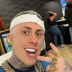 MC Daniel também ficou muito conhecido por namorar Mel Maia