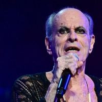 Ney Matogrosso, aos 85 anos: 'Não suporto casamento. Gosto de namorar. Aliança no dedo? Deus que me livre. Nunca quis. Não gosto dessa situação, de ter que dar satisfação o tempo todo, porque eu enjoo'