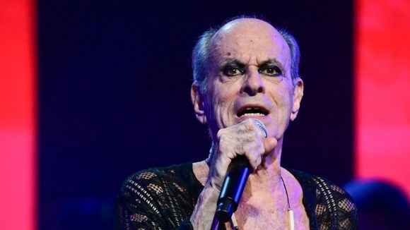 Ney Matogrosso, aos 85 anos: 'Não suporto casamento. Gosto de namorar. Aliança no dedo? Deus que me livre. Nunca quis. Não gosto dessa situação, de ter que dar satisfação o tempo todo, porque eu enjoo'