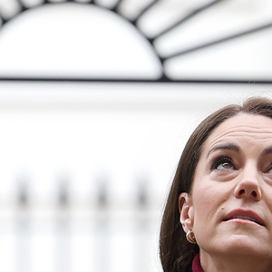 Kate Middleton tem exibido uma aparência frágil nos bastidores da Família Real e desperta temores sobre sua saúde