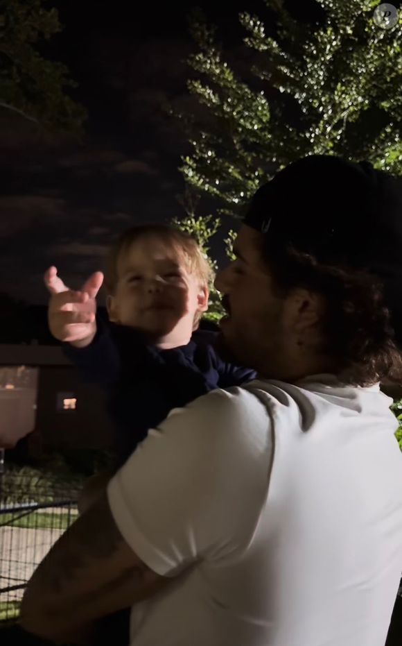 Zé Felipe reencontra filhos após rápida viagem a Londrina para comemorar aniversário de Ana Castela