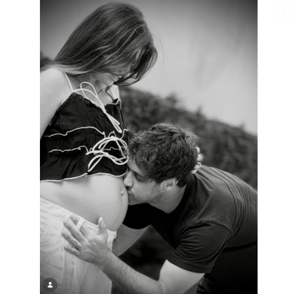 Ronny Kriwat espera o primeiro filho com a esposa, Tati Cukierkorn.