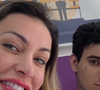 Andressa Urach defendeu o filho mais velho, Arthur, de críticas após afirmar que gravou um conteúdo adulto com ele