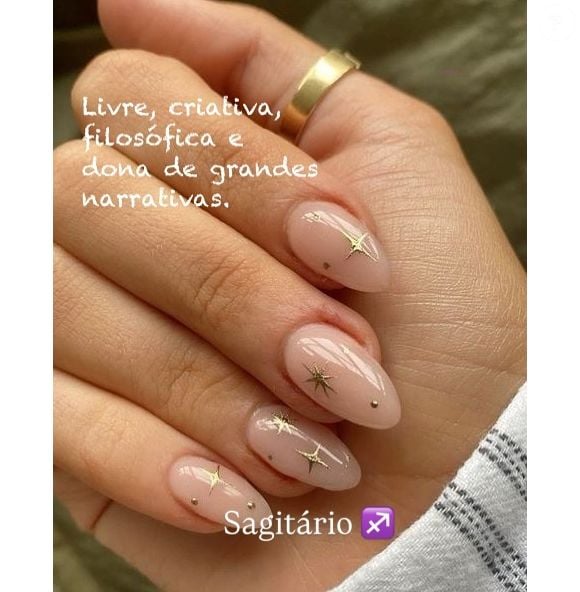 Sagitário – Livre, criativa, filosófica e dona de grandes narrativas, se conecta com o rosa claro, cor que inspira leveza e otimismo.