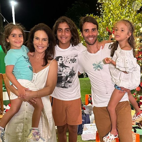 Ivete Sangalo e Daniel Cady com os três filhos: Marcelo, Marina e Helena