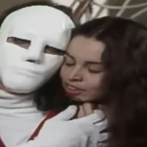 Em 'A Viagem', o personagem de Mascarado (Breno Moroni), foi ex-companheiro de Carmen (Suzy Rêgo).