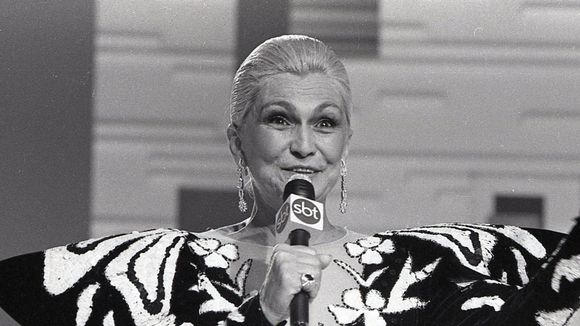 12 anos após a morte de Hebe Camargo, vidente traz à tona aviso importante da apresentadora em carta: 'Preparando tudo para...'