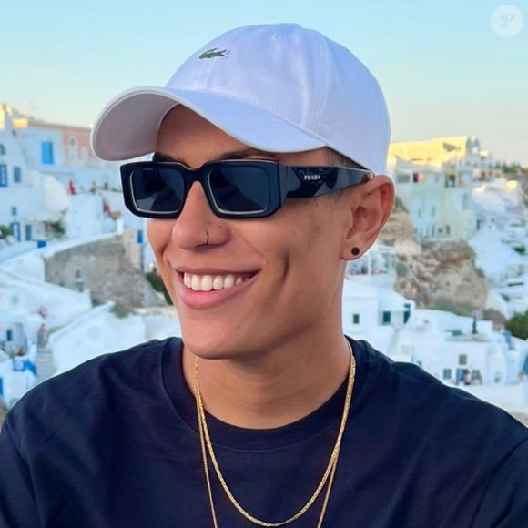Raphael Sousa Oliveira atuava como operador de mídia de uma organização criminosa suspeita de lavagem de dinheiro e estelionato digital, segundo a investigação