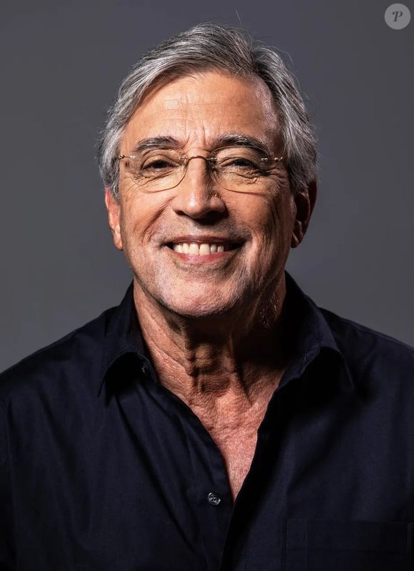 Ivan Lins reflete sobre os desafios financeiros que artistas enfrentam com as plataformas de streaming