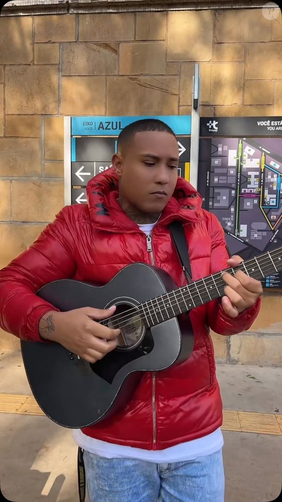 João Igor foi atingido por tiros disparados por um policial. A Polícia alega que o irmão dele portava drogas, o que a defesa nega
