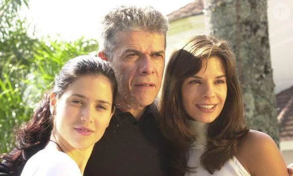 Mel Lisboa, Helena Ranaldi e José Mayer em 'Presença de Anita', minissérie da Globo que estreia em 21 de julho de 2025 no Globoplay