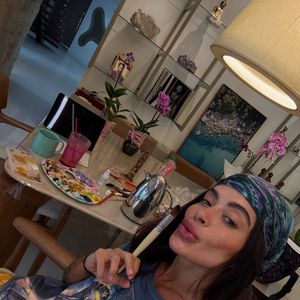 Sobrancelhas de Aline Campos ficaram mais preenchidas com o procedimento