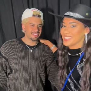 Zé Felipe lançou olhares para a repórter que agitaram a web