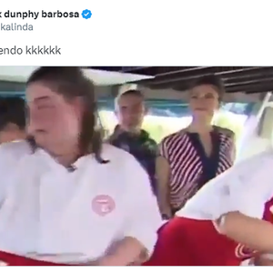 Nas respostas, o usuário ‘alex dunphy barbosa’ ressuscitou o vídeo em questão, extraído de uma prova da segunda temporada do reality show culinário, em 2015