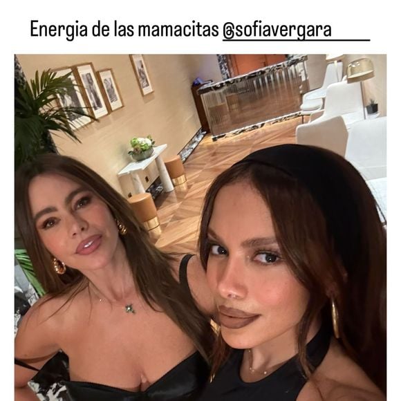Anitta deixou muita gente impactada por seu rosto muito diferente em fotos postadas na web