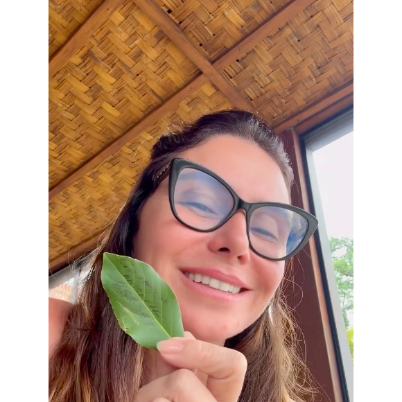 Giovanna Antonelli revelou que, para que seus desejos se realizem, basta queimar a folha de louro no dia 31 de dezembro