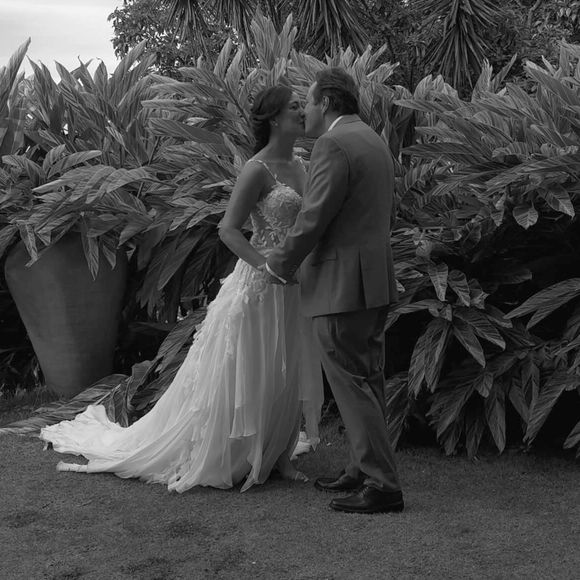 O casamento de Adriana Birolli e Ivan Zettel aconteceu neste domingo, 28 de setembro de 2025