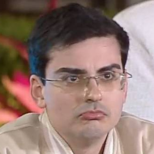 Dudu Camargo está no topo da preferência do público da Enquete UOL