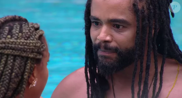 Aline se revoltou e teve uma 'DR' com Diogo na piscina do 'BBB 25'; sister não engoliu 'puxada' ao Paredão do affair