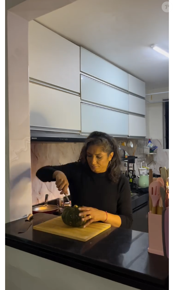 Aline, uma das participantes do 'MasterChef Brasil', ensinou a fazer uma sopa de abóbora cremosa que fica deliciosa
