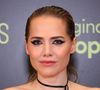 Leticia Colin declarou sobre o fim de Zélia em 'Garota do Momento': “Eu nunca poderia imaginar que o destino da Zélia fosse esse. É totalmente diferente do que eu queria”