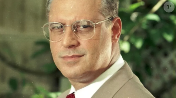 Em 'A Viagem', o personagem de Otávio Jordão (Antonio Fagundes) sofre com um câncer, mas não é esta doença que tira a sua vida.