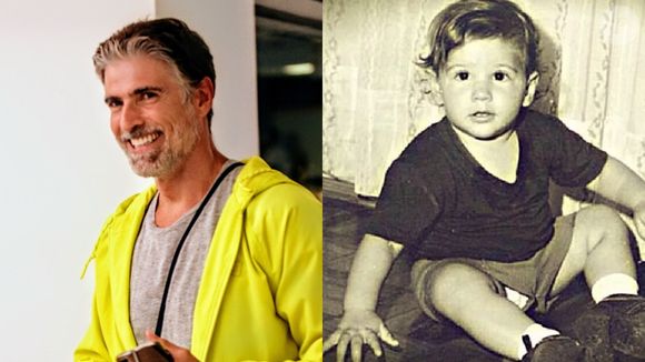 Quem também transformou sua aparência foi Reinaldo Gianecchini, que não se parece com sua versão infantil