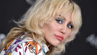 Cinco cortes de cabelo curtos no estilo retrô dos anos 80 que estão de volta para a Primavera 2026