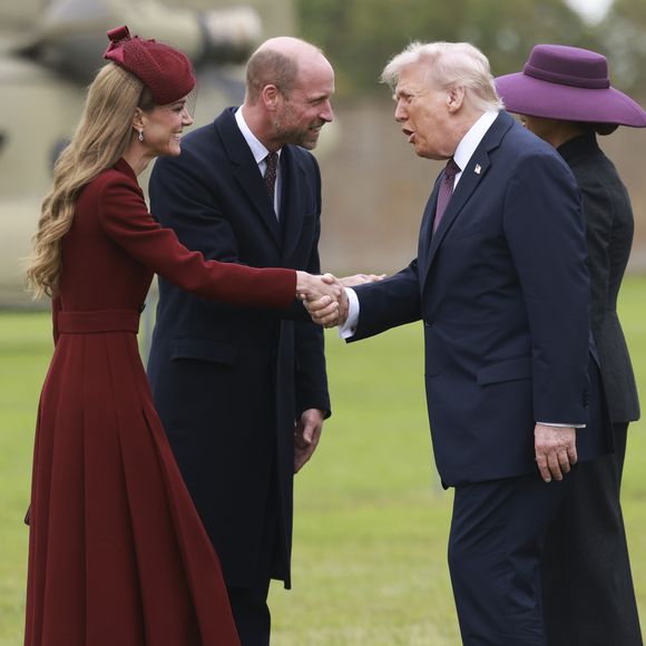 Segundo um especialista em leitura labial, Trump fez questão de elogiar a princesa logo ao cumprimentá-la.