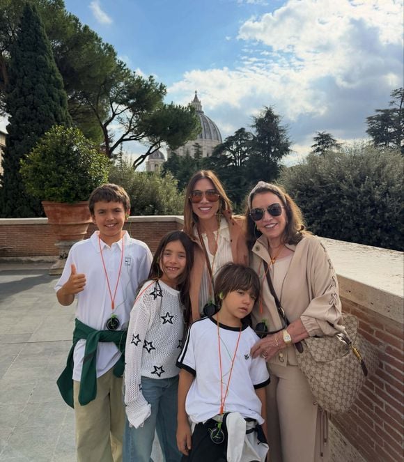 Ao compartilhar registros da viagem à Itália, Patricia Abravanel recebeu mensagens de carinho de seguidores e pessoas próximas. Segundo o Alô Alô Bahia, a apresentadora destacou a importância da família em uma publicação que repercutiu em meio aos rumores envolvendo seu casamento com Fabio Faria