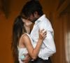 Conor Kennedy, marido da cantora brasileira Giulia Be e sobrinho-neto do ex-presidente dos Estados Unidos John F. Kennedy, teve a prisão autorizada à revelia pela Justiça da Rússia. O americano, de 31 anos, é acusado de mercenarismo por ter participado de combates ao lado das Forças Armadas da Ucrânia. Segundo informações do O Globo, a decisão também determinou sua inclusão em uma lista internacional de procurados