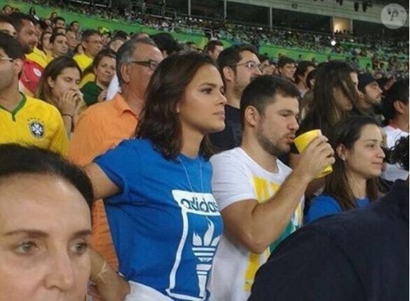 Na época, Neymar vivia uma relação conturbada com Bruna Marquezine, que assistiu o jogo no Maracanã