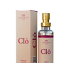 Inspirada no clássico Chloé, a deo colônia Clô, da Amakha Paris, aposta em uma fragrância floral elegante para mulheres que gostam de perfumes delicados e cheios de personalidade