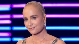 Marcas de 8 tiros na parede e revólver na boca da irmã: Angélica passou por experiência traumatizante aos 4 anos em invasão à casa da família