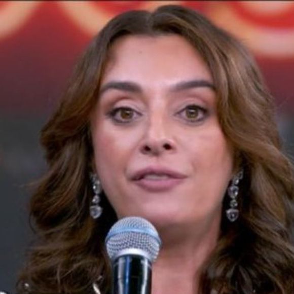 Cátia Fonseca sofreu uma luxação embaixo do seu seio esquerdo e sentiu muitas dores