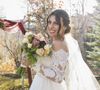 Vestido de noiva delicado, penteado com flores e unhas cromadas: Pinterest revela TUDO trends para casamentos em 2025