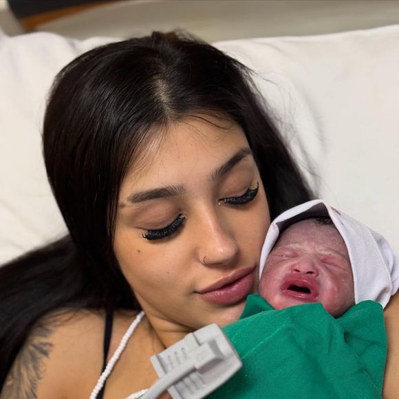 Maysha é filha de Bia Miranda e Gato Preto