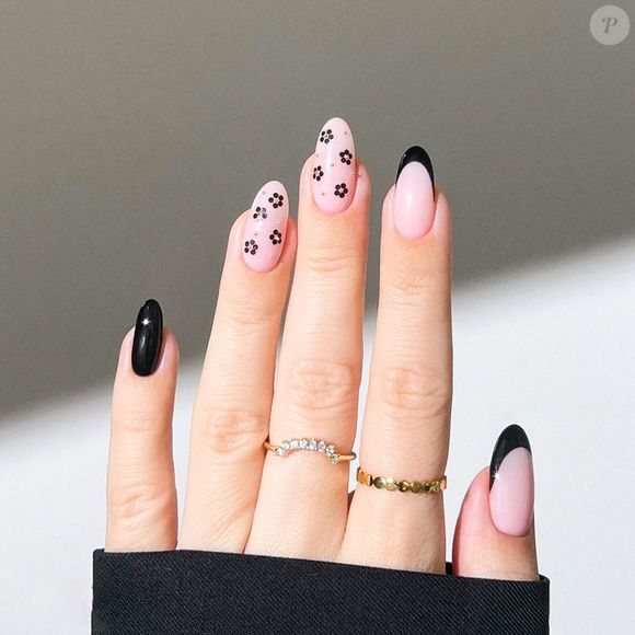 Unhas decoradas clarinhas em preto e branco: que tal essa opção romântica e moderna?