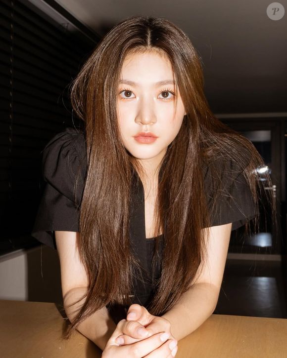 2020: nas rede sociais, Kim Sae-ron sempre protagonizou fotos belíssimas