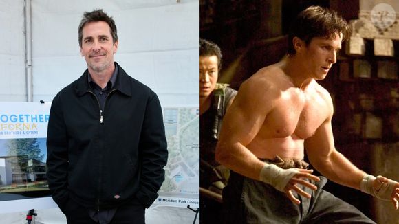 Apenas 6 meses depois, Christian Bale mudou seu corpo para o outro extremo: recuperou 45 kg de massa muscular para 'Batman Begins'