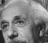 A frase atribuída a Albert Einstein ao longo dos anos reflete sobre os desafios cotidiano