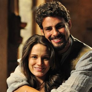 ‘Cordel Encantado’ foi a primeira novela que Manuela Dias trabalhou como colaboradora