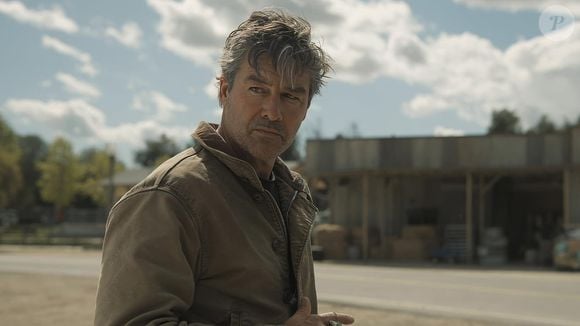 'Lanternas' conta com Chris Mundy como showrunner, além de Damon Lindelof e do roteirista de quadrinhos Tom King como produtores executivos