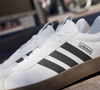 Do clássico ao moderno: este tênis branco será seu melhor amigo na hora de criar um look versátil