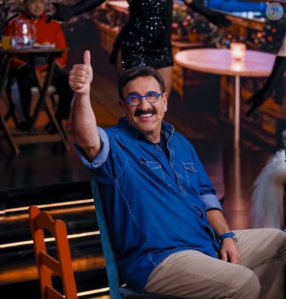 Ratinho: ‘Esquece Bolsonaro. Para de falar dele. O cara está doente, está quase morrendo e você falando mal do cara nos Estados Unidos’