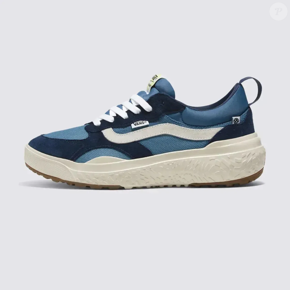 Sinto muito, Shopee! Encontrei no Mercado Livre o Tênis Vans Ultrarange VR3 Neo True White por R$ 129,30 e o visual que lembra o personagem Bluey conquistou até meu sobrinho de 2 anos
