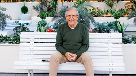 Cantor, influencer, dentista, advogado e mais: quem são os 6 filhos de Carlos Alberto de Nóbrega, dono de 'A Praça é Nossa'