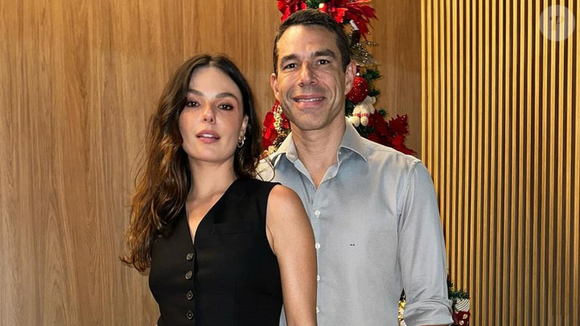 Isis Valverde e Marcus Buaiz estão oficialmente casados. A informação é da revista Quem