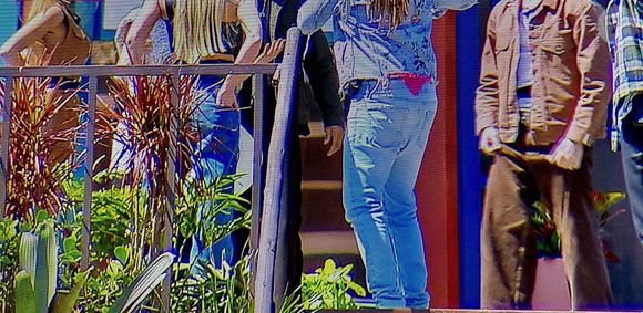 Participante de 'A Fazenda 17' testa positivo para Covid e só entra na sede após cumprir protocolo médico